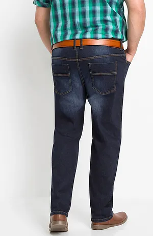 Jeans elasticizzati dalla vestibilità regular fit con lavaggio deciso
