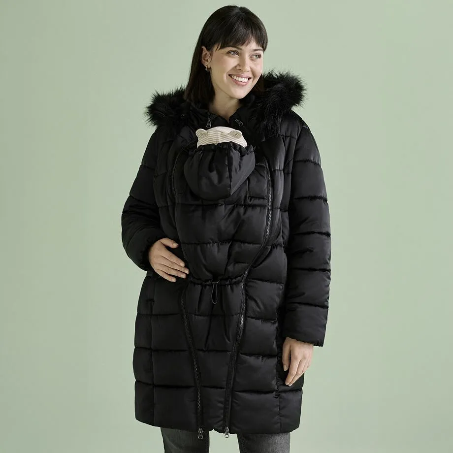 Caldissimo cappotto nero premaman e post-parto con bordi in pelliccia sintetica e inserto per il bambino integrato.