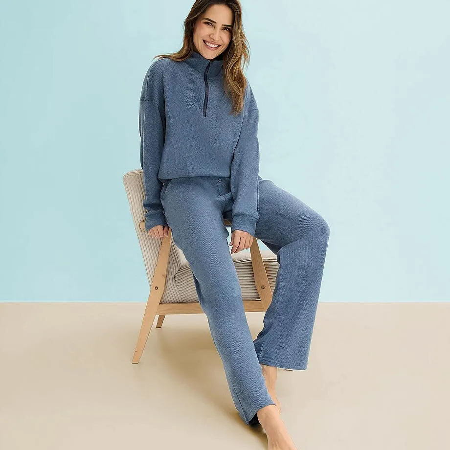 Comoda tuta da casa blu scuro.