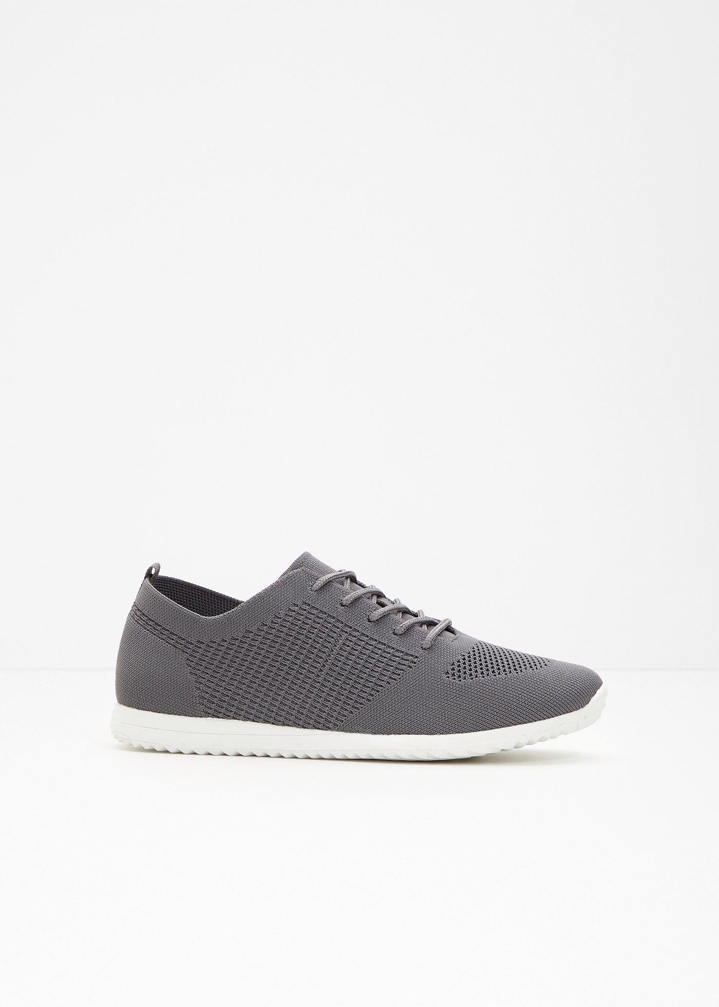 Sneaker comode in materiale morbido