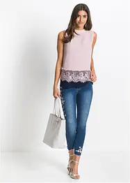 Jeans con ricami a vita media, bonprix