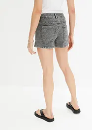 Shorts di jeans con borchiette, bonprix