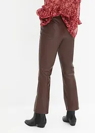 Pantaloni in similpelle larghi, a vita media, bonprix