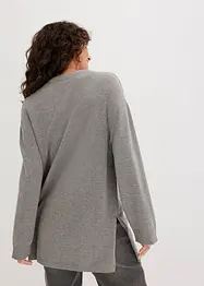 Maglione lungo in filato fine con spacchi laterali in misto viscosa, bonprix