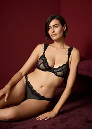 Slip con pizzo delicato, bonprix