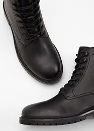 Stivaletti stringati con suola profilata, bonprix