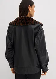 Giacca in similpelle con pelliccia sintetica leopardata, bonprix
