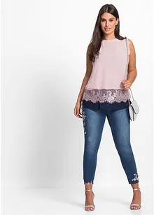 Jeans con ricami a vita media, bonprix