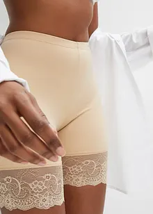 Pantaloncini anti sfregamento in poliammide rinfrescante con gambe in pizzo, bonprix