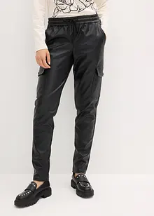 Pantaloni cargo in similpelle, bonprix