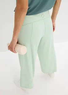 Pantaloni capri sportivi comodi con gambe larghe, bonprix