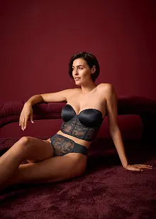 Reggiseno a balconcino con pizzo cigliato ed effetto lucido, bonprix
