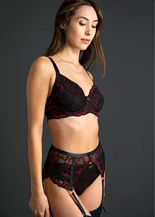 Slip con pizzo delicato, bonprix