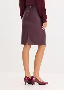 Gonna al ginocchio in similpelle con vestibilità aderente, bonprix