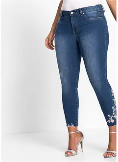 Jeans con ricami a vita media, bonprix