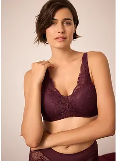 Reggiseno con coppe preformate, spalline imbottite e pizzo delicato, bonprix