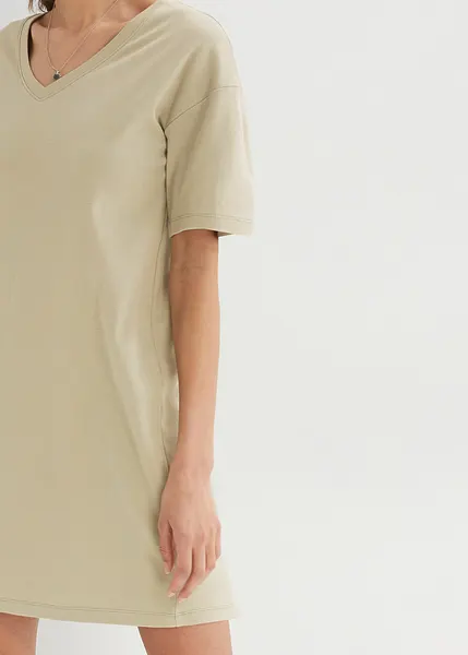 Abito t-shirt con scollatura a V in look oversize