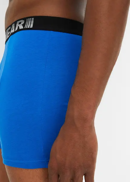 Boxer sportivi, aderenti e lunghi, in pacco da