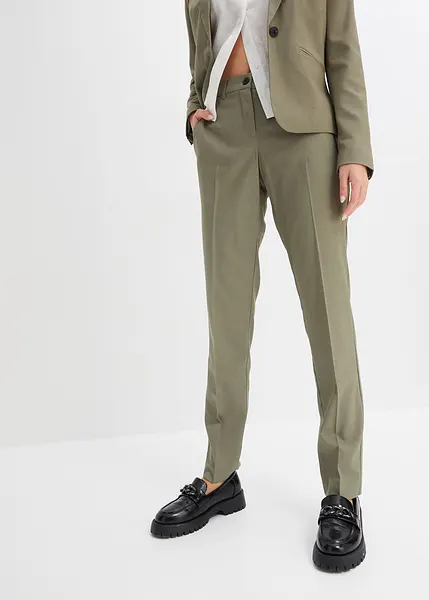 Pantaloni eleganti con pieghe stirate