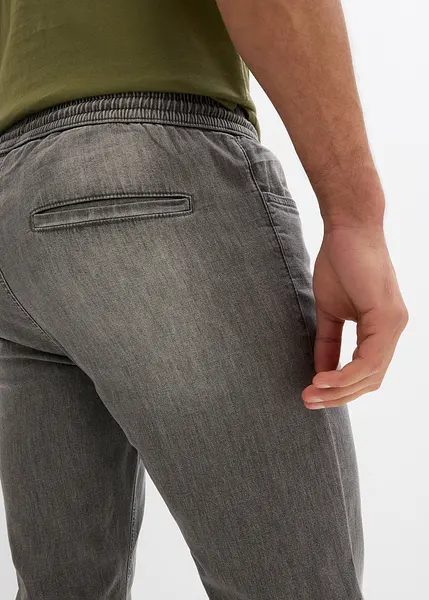 Comodi jeans con cinta elastica, in lunghezza a 3/4 in leggero