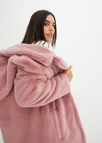 Outfit Perfetto: Come abbinare un CAPPOTTO DI PELLICCIA ROSA CIPRIA