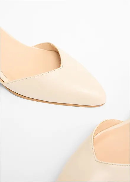 D&eacute;collet&eacute; con cinturino e tacco basso