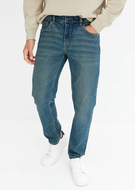 Jeans elasticizzati con cotone riciclato loose fit, straight, bonprix