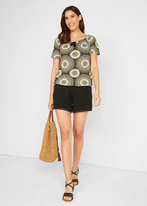 Shorts in jersey con cinta comoda e pizzo in misto viscosa, bonprix