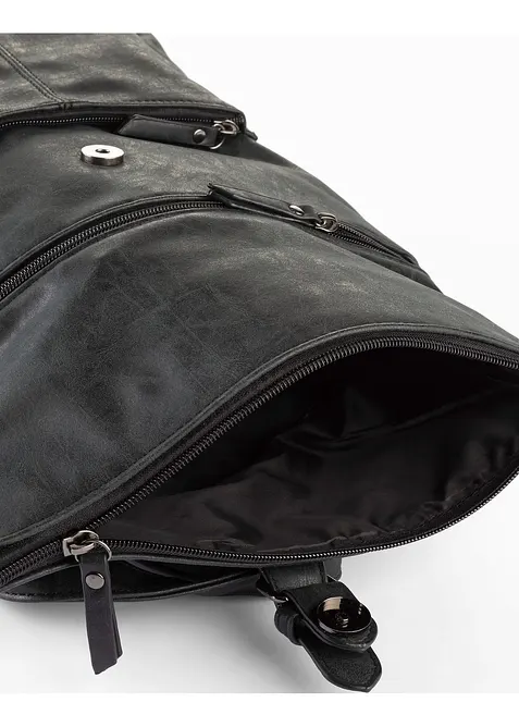 Zaino con tasca esterna e fibbia, bonprix