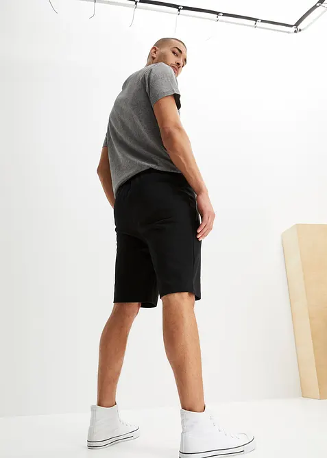 Bermuda in felpa con pratiche tasche zippate, bonprix