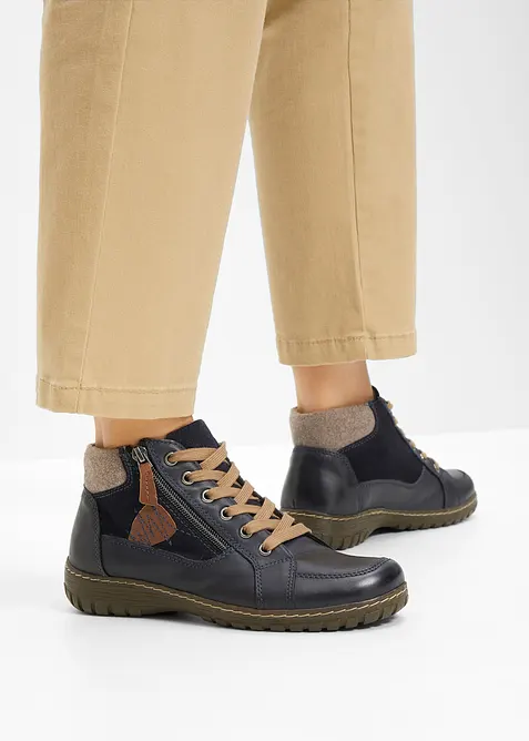 Scarponcini stringati in pelle con calzata comoda, bonprix