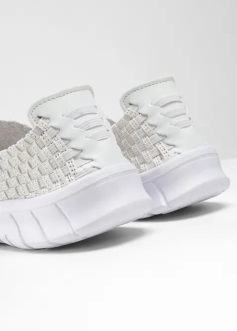 Slip on comode con suola flessibile, bonprix