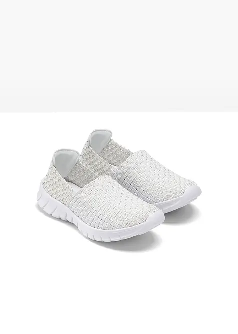 Slip on comode con suola flessibile, bonprix