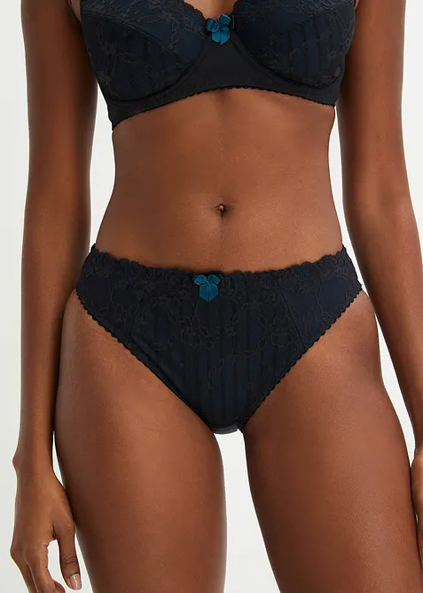 Slip con pizzo delicato, bonprix