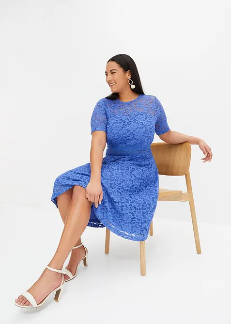 Abito in pizzo con inserto a uncinetto, bonprix