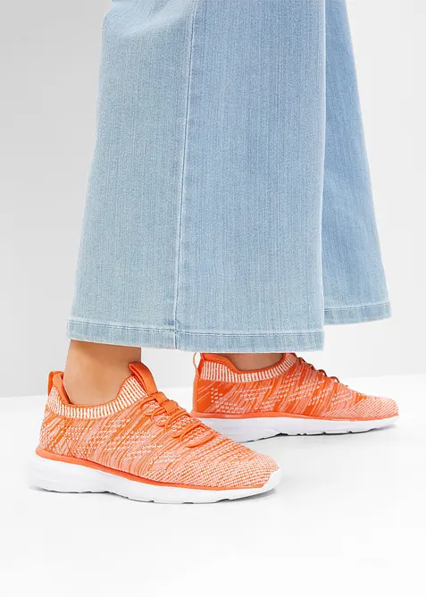 Sneaker slip-in comode in materiale morbido, bonprix