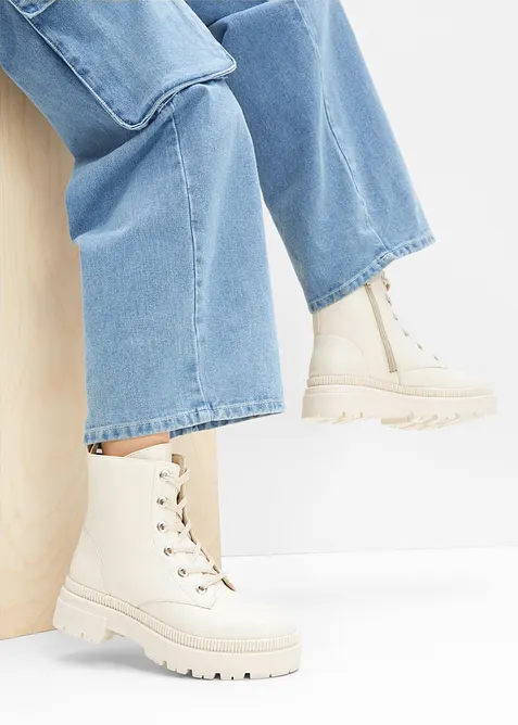 Scarponcini con suola profilata, bonprix