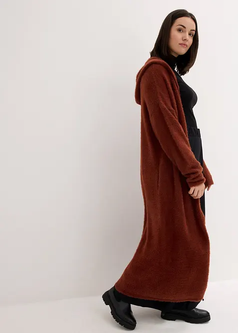 Maxi cardigan in filato piumato soffice, bonprix