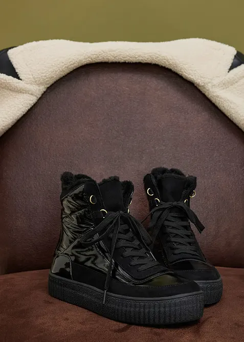 Scarponcini stringati foderati, bonprix