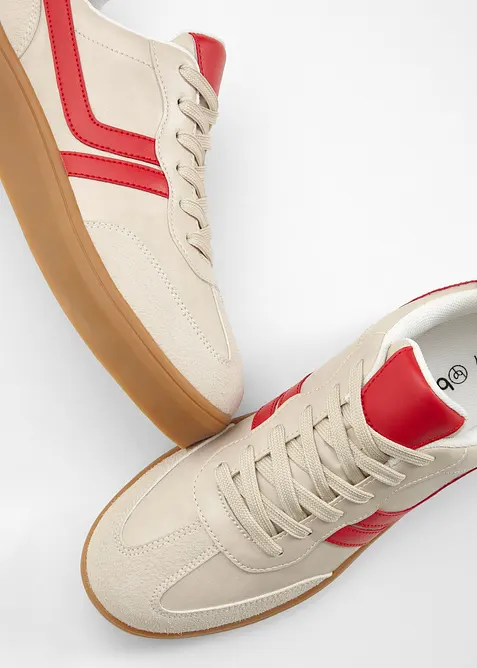 Sneaker con plateau in stile retrò, bonprix