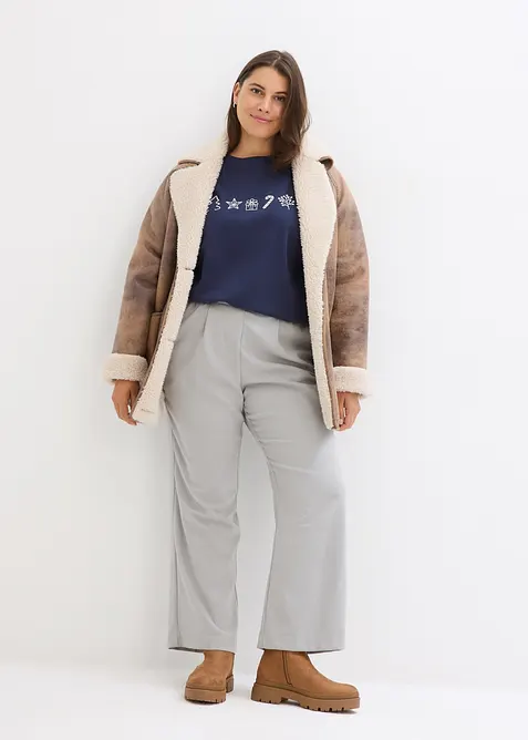 Maglia oversize a maniche lunghe con ricami natalizi, bonprix