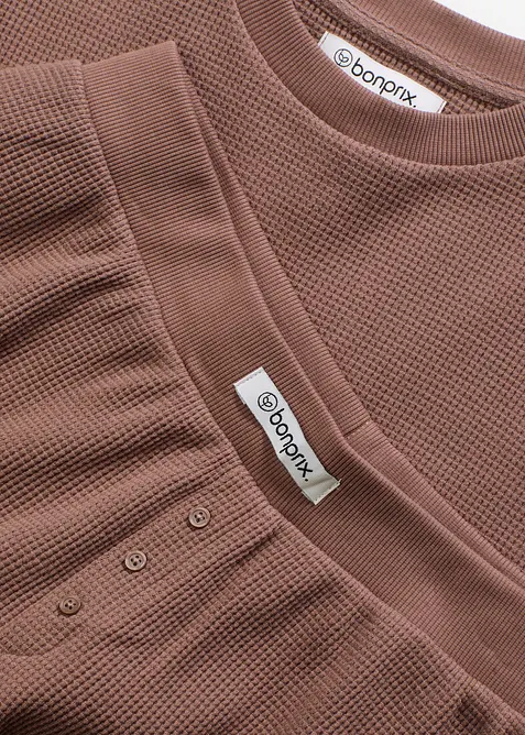 Tuta da casa oversize in jersey alveolare con pantaloncini, bonprix