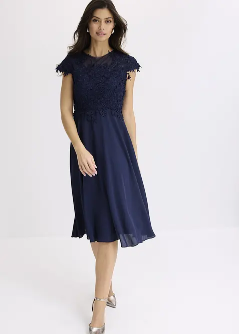 Abito midi in delicato tulle con pizzo, bonprix
