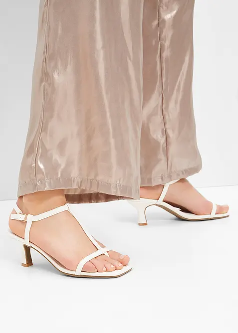 Sandali con tacco e cinturino, bonprix