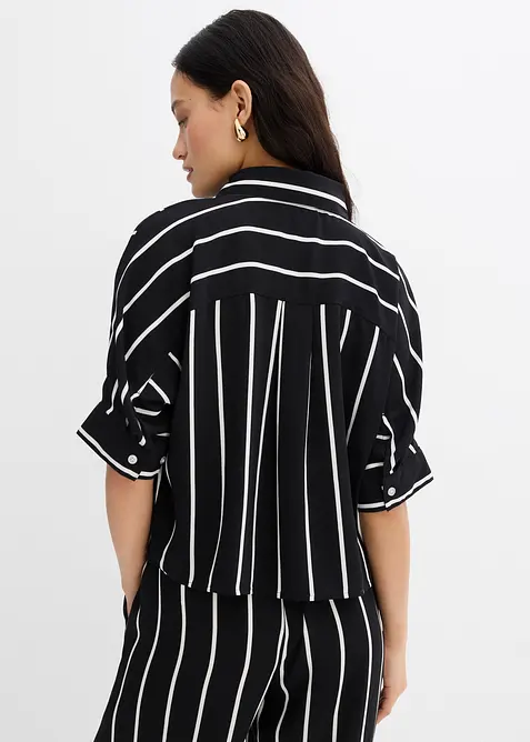 Camicia a maniche corte  in crêpe strutturato, bonprix