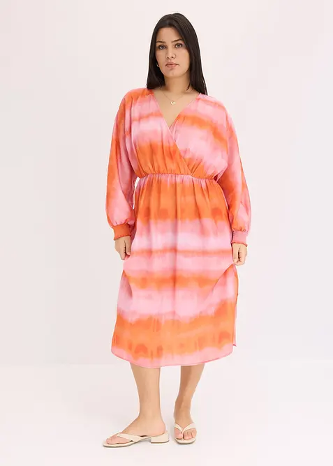 Abito midi in satin con fantasia batik, bonprix