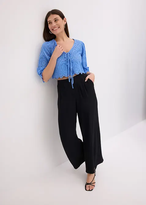 Blusa con ricamo traforato e maniche a sbuffo, bonprix