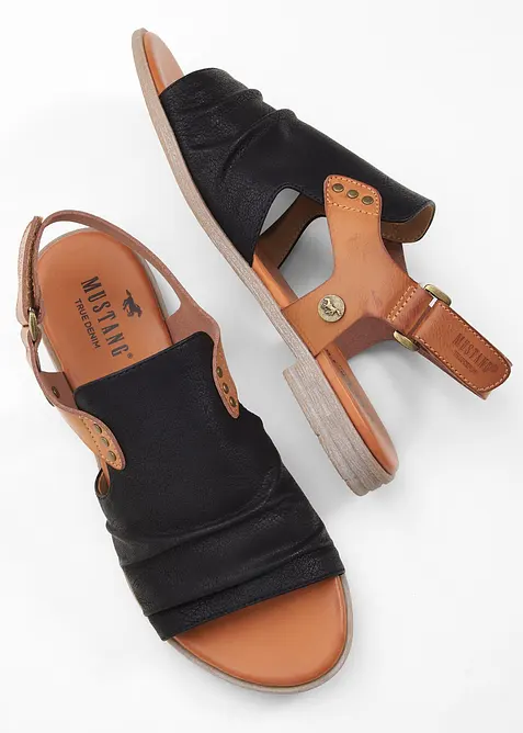 Sandali Mustang, Mustang