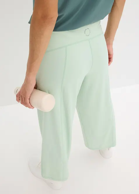 Pantaloni sportivi comodi con gambe larghe, ad asciugatura rapida, bonprix