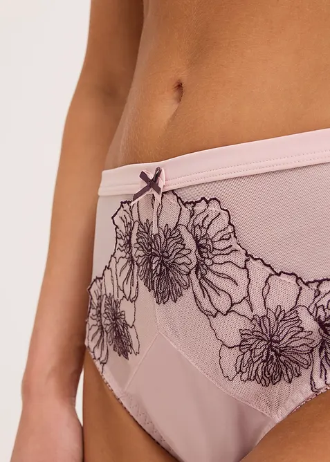 Slip alto con ricami delicati, bonprix